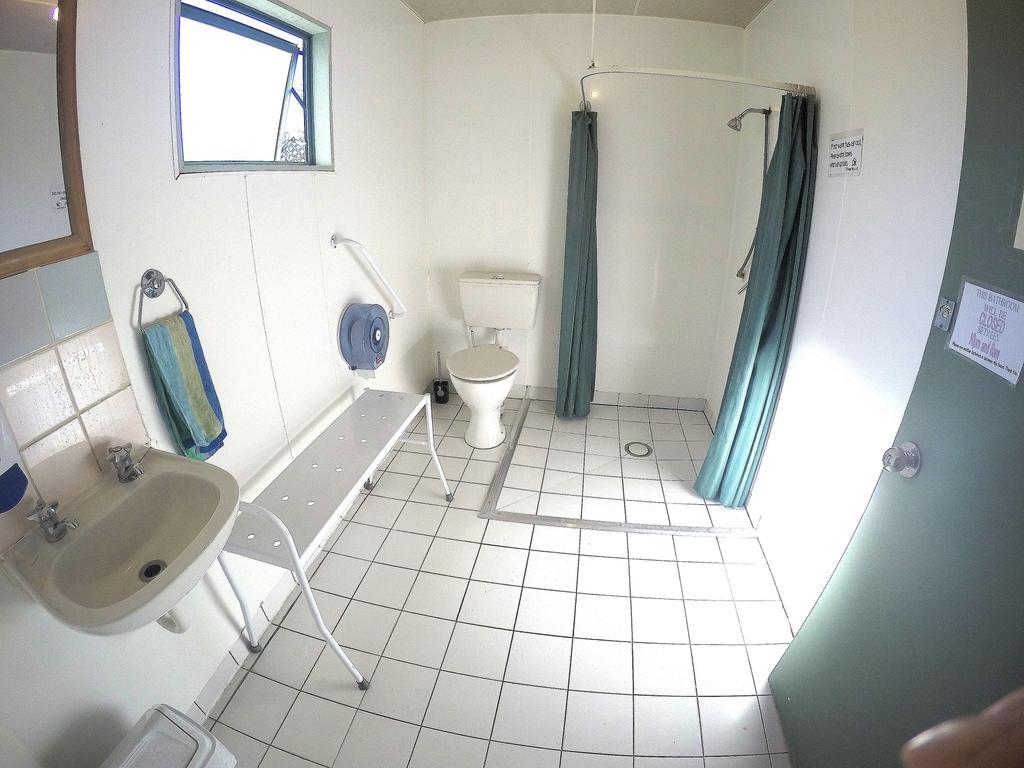 Kiwi House Hostel ไครสต์เชิร์ช ภายนอก รูปภาพ